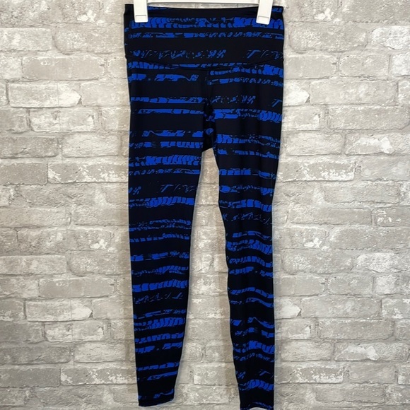 Old Navy Printed Workout Leggings - Picture 1 of 5